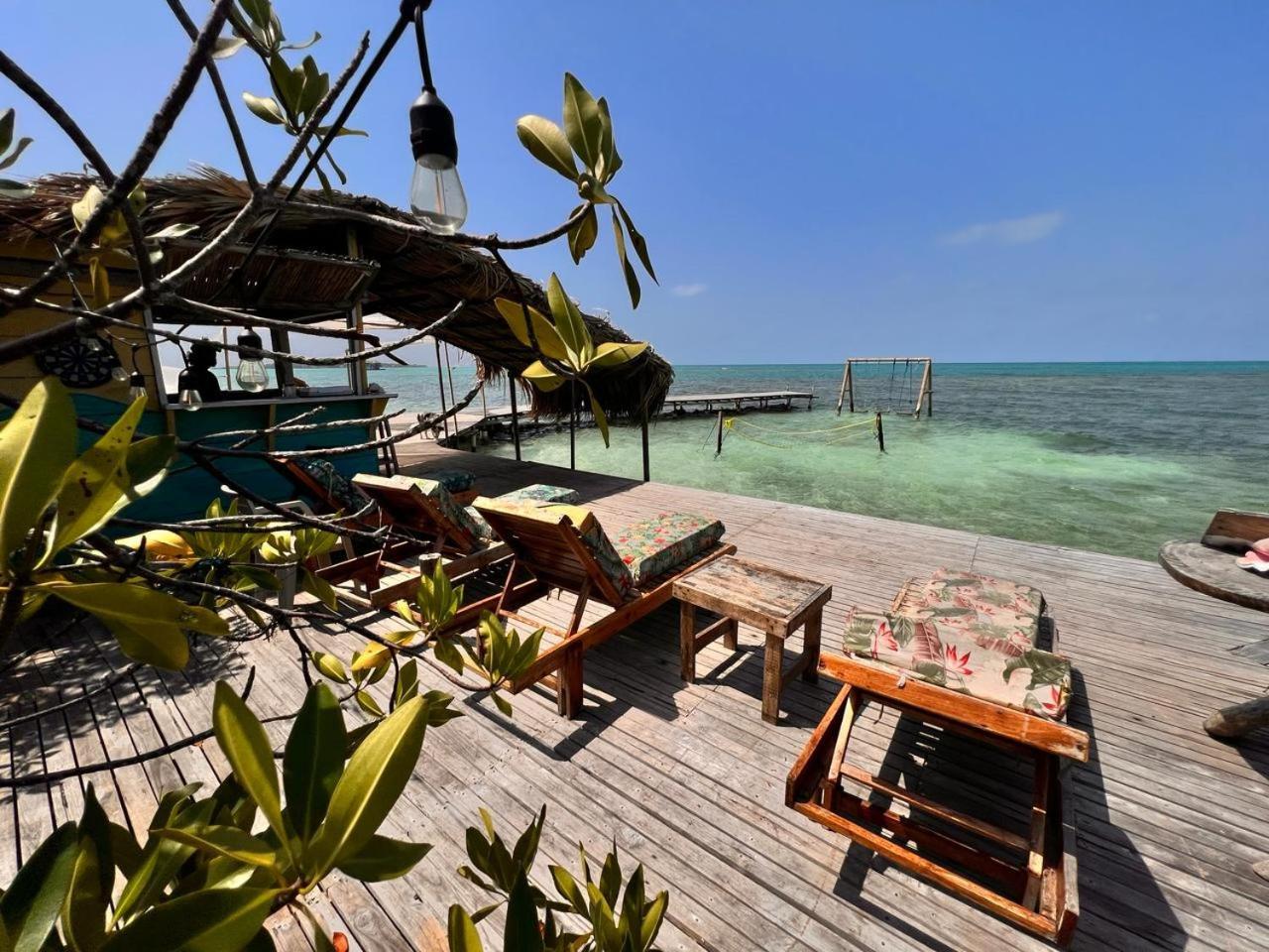 Отель El Arca Tintipan Island Экстерьер фото