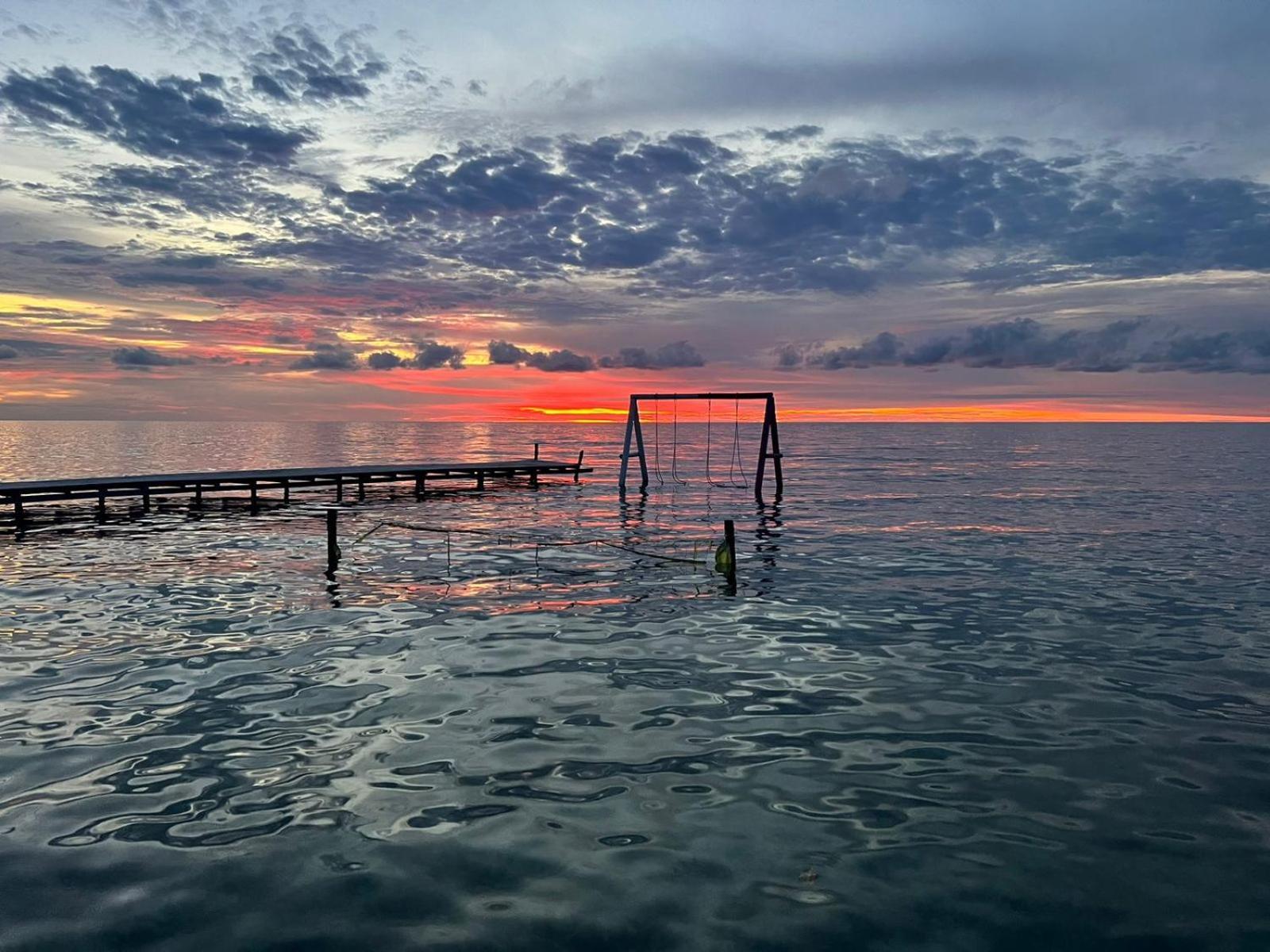 Отель El Arca Tintipan Island Экстерьер фото